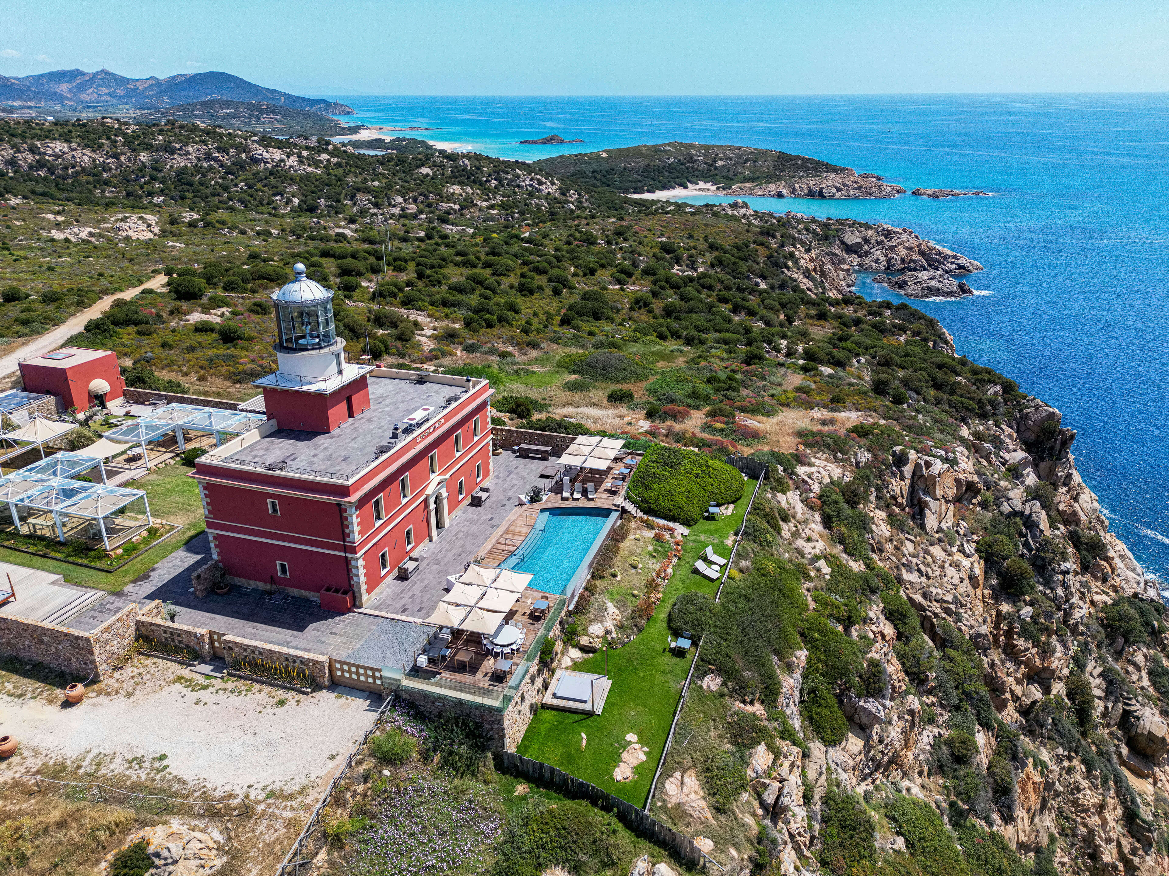 Visualizza la notizia: Faro Capo Spartivento