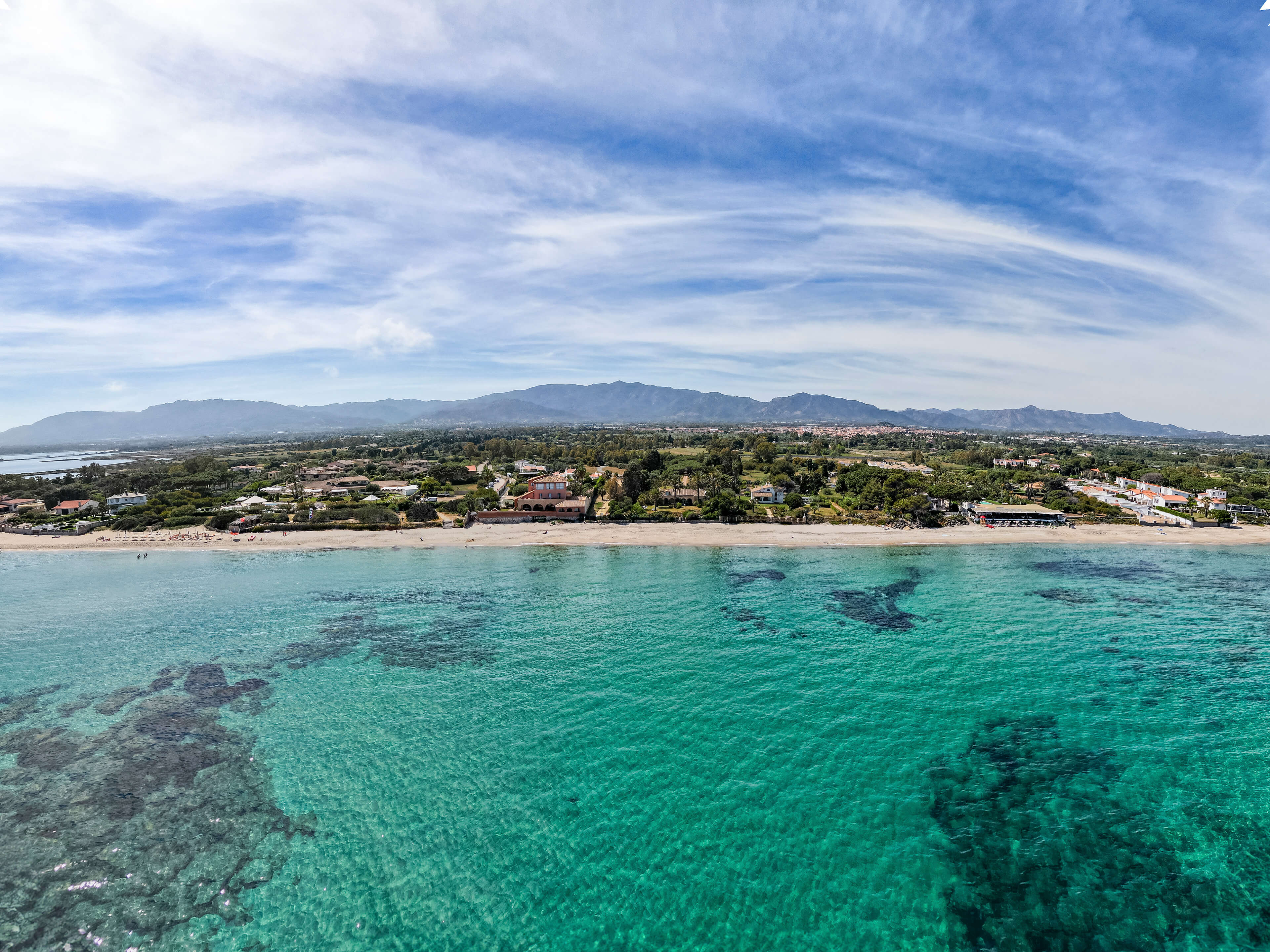 Visualizza la notizia: Spiaggia Is Figus