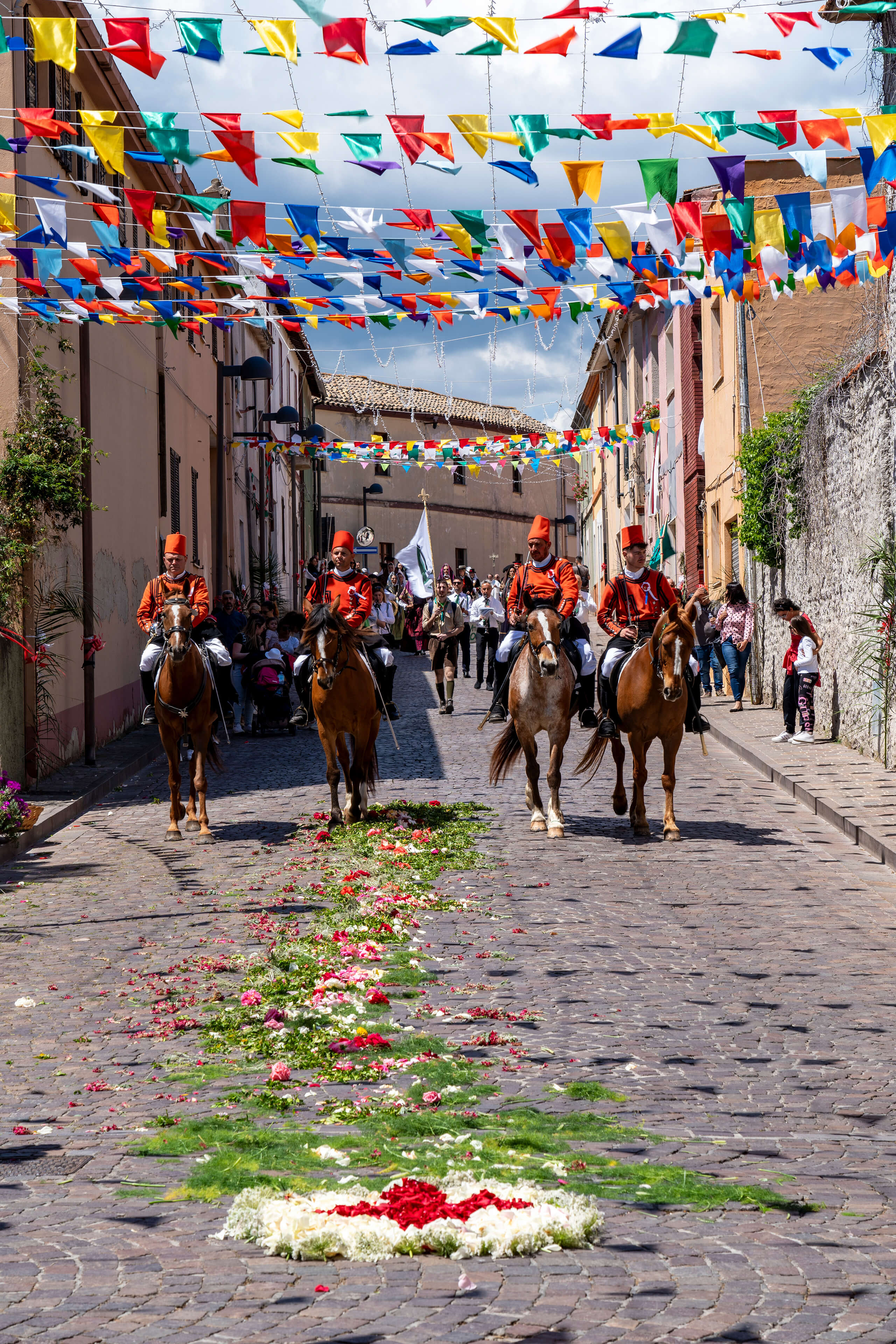 Visualizza la notizia: Titolo della festa